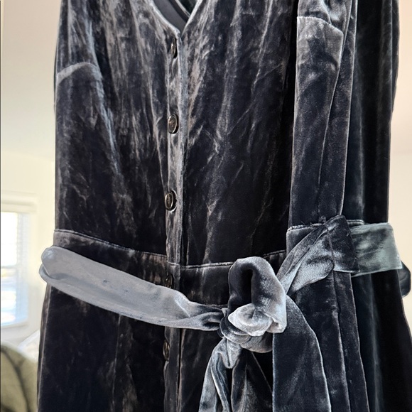 Faherty velvet jumpsuit - Picture 4 of 6